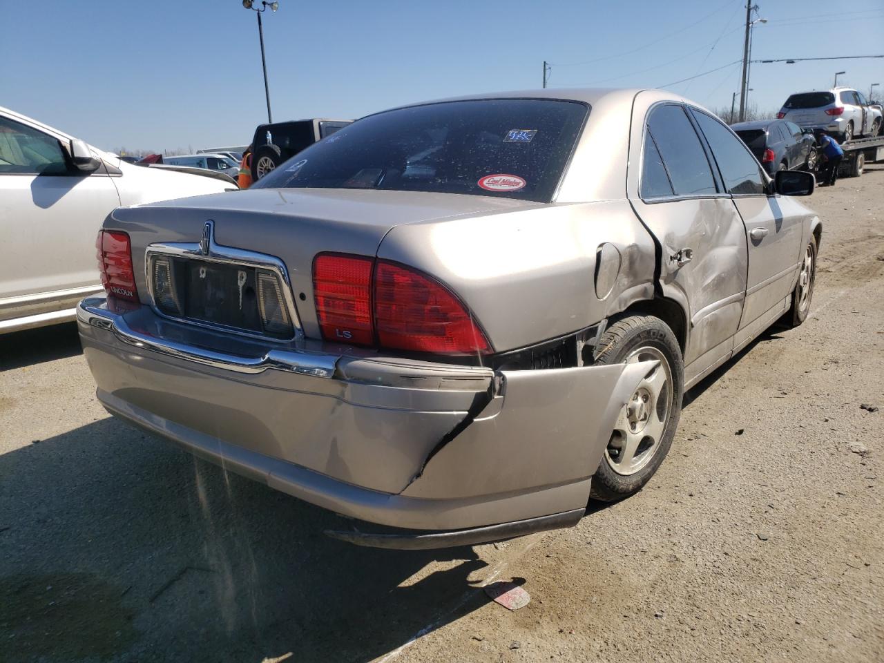 Photo 4 from auction – 2000 LINCOLN LS with VIN 1LNHM87A2YY757236
