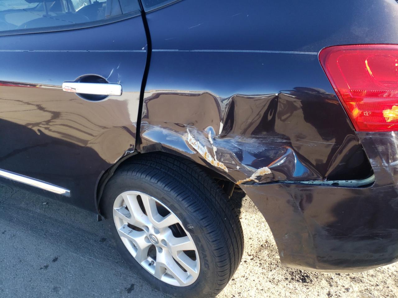 Photo 9 from auction – 2011 NISSAN ROGUE S with VIN JN8AS5MV7BW257453