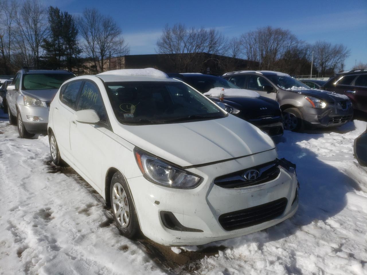 HYUNDAI ACCENT GLS 2013 with VIN KMHCT5AE1DU092855 - Photo from auction