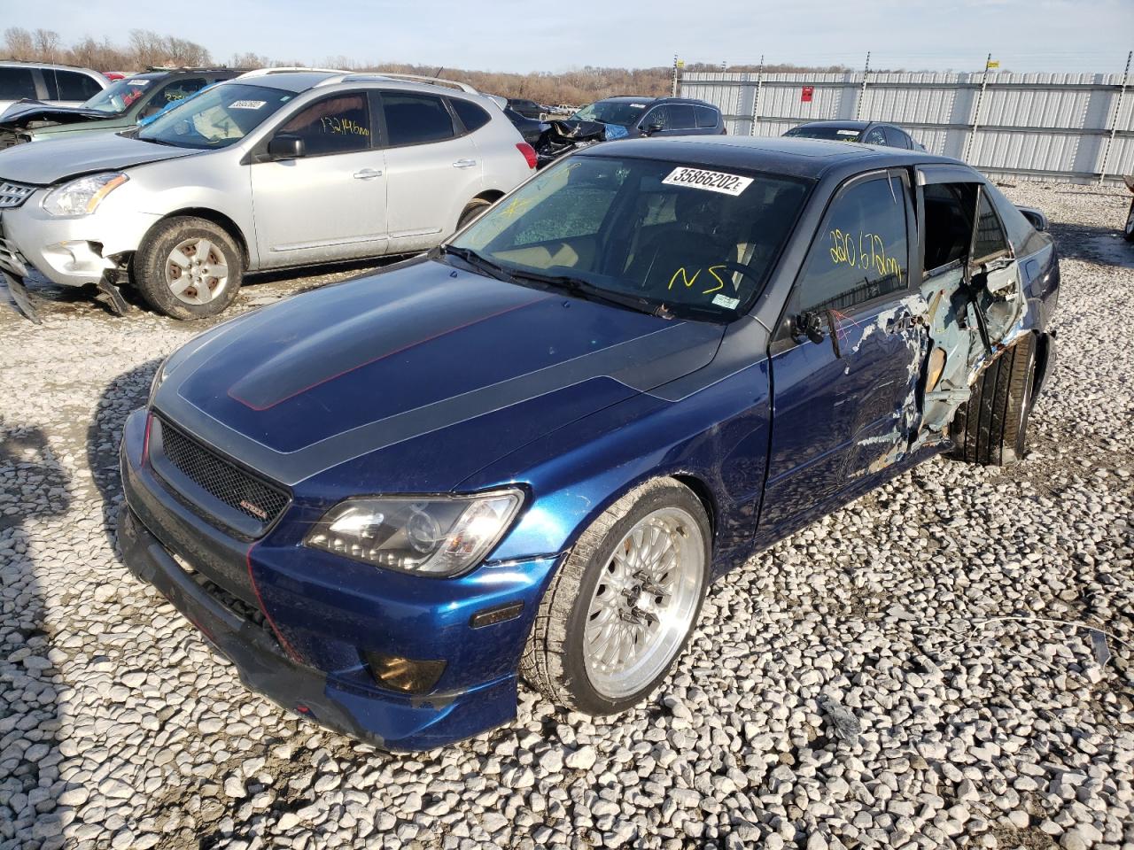 Photo 2 from auction – 2001 LEXUS IS 300 with VIN JTHBD182310006268
