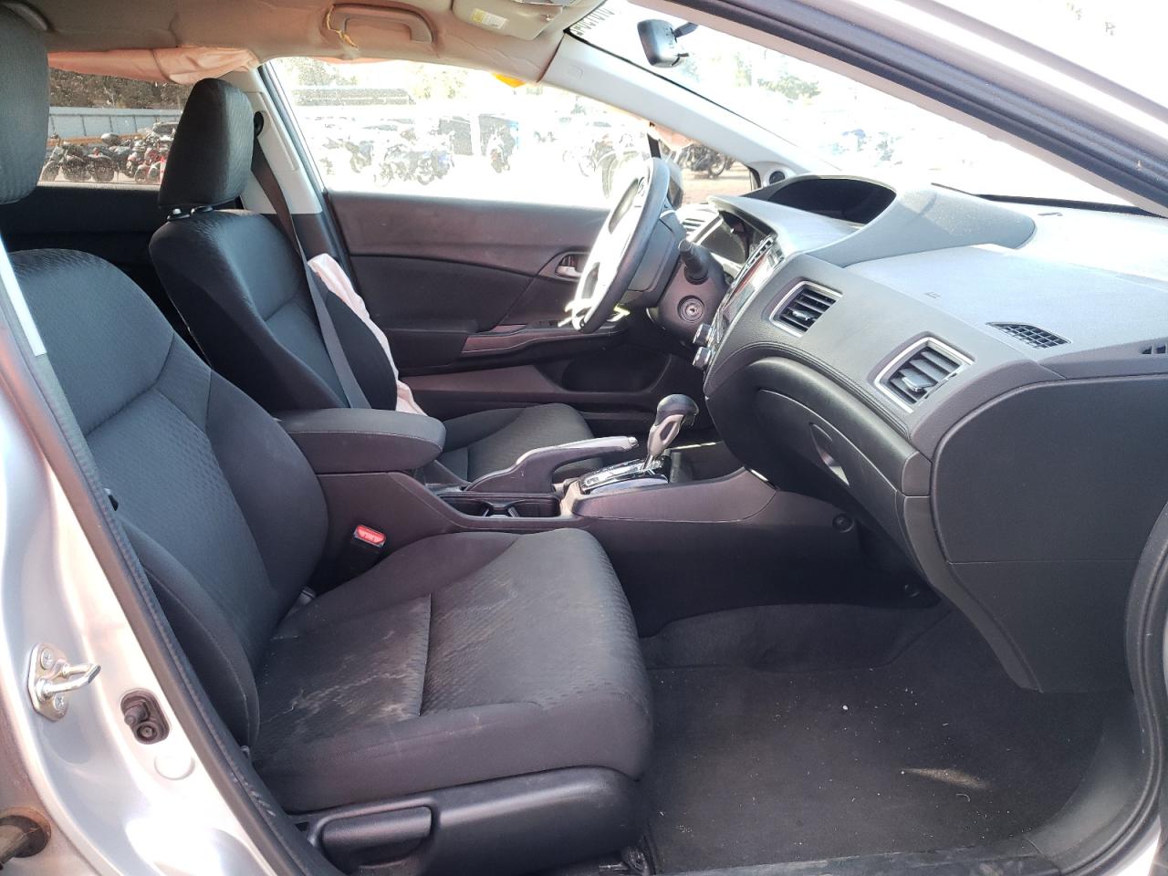 Photo 5 from auction – 2015 HONDA CIVIC SE with VIN 19XFB2F75FE226362