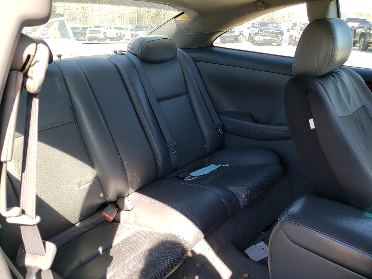 Photo 6 from auction – 2004 TOYOTA CAMRY SOLA with VIN 4T1CA30P14U005470