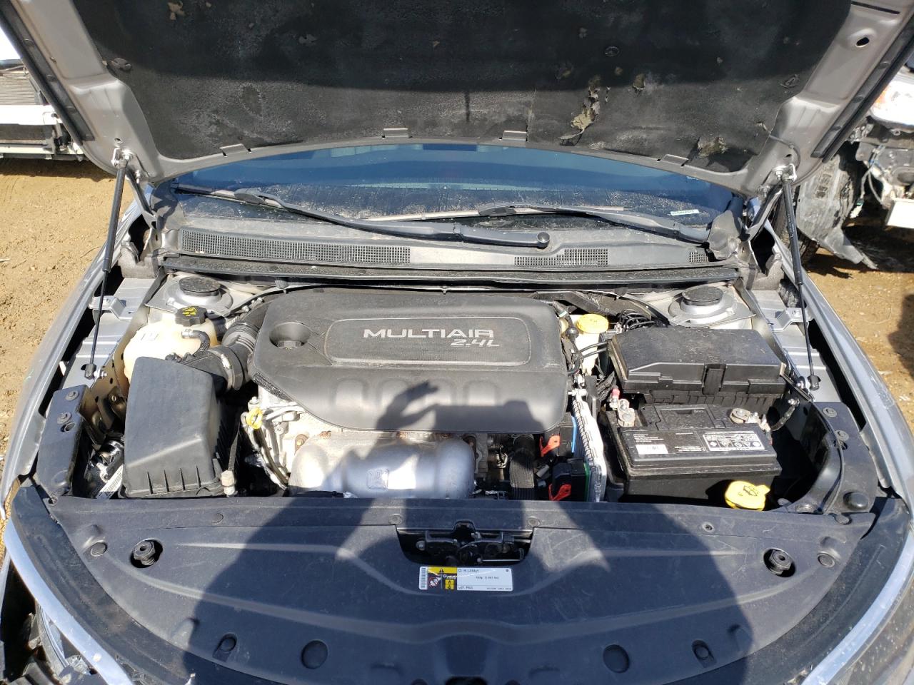 Photo 7 from auction – 2015 CHRYSLER 200 LIMITE with VIN 1C3CCCAB6FN744773