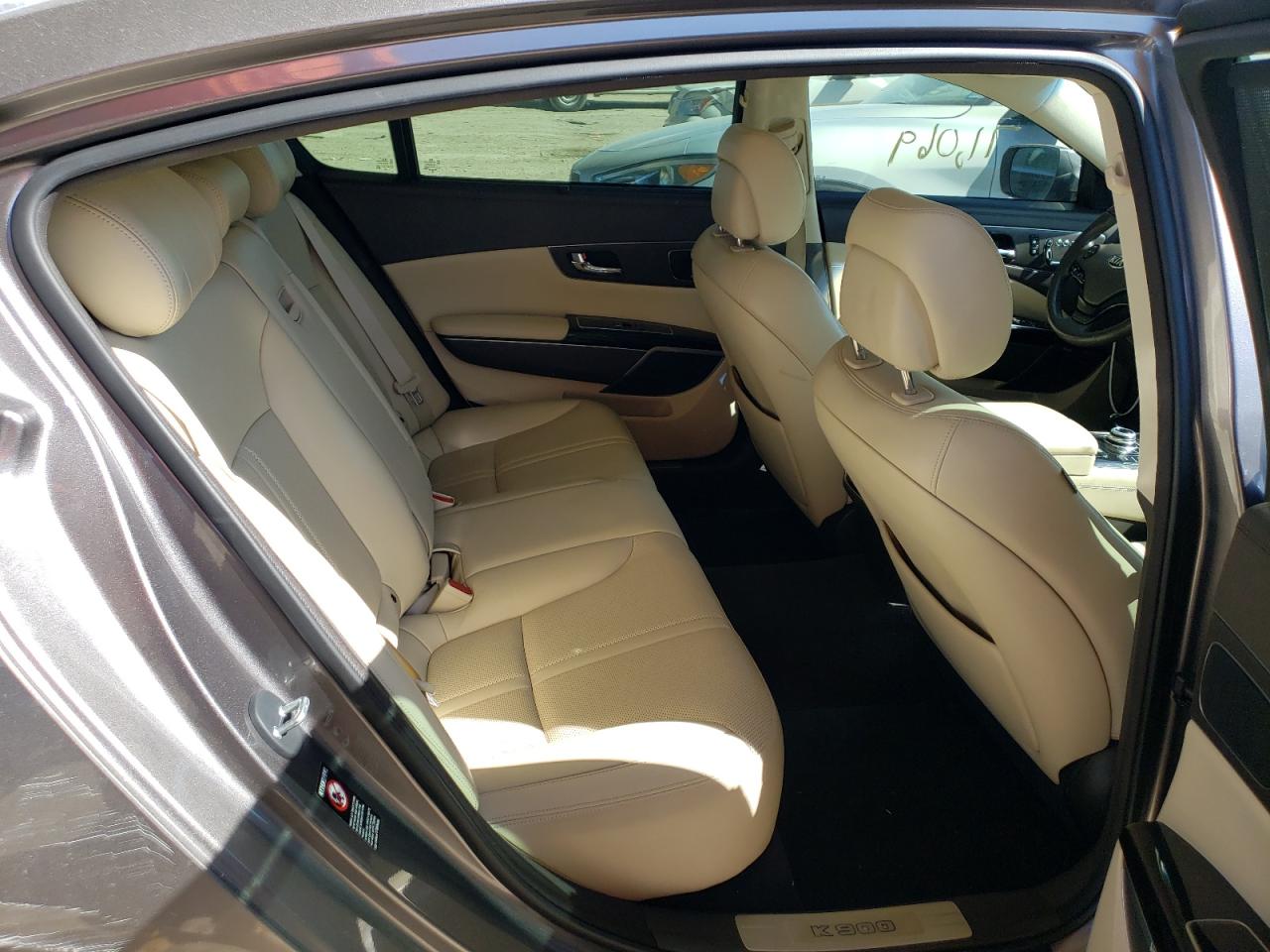 Photo 6 from auction – 2016 KIA K900 with VIN KNALU4D33G6031485