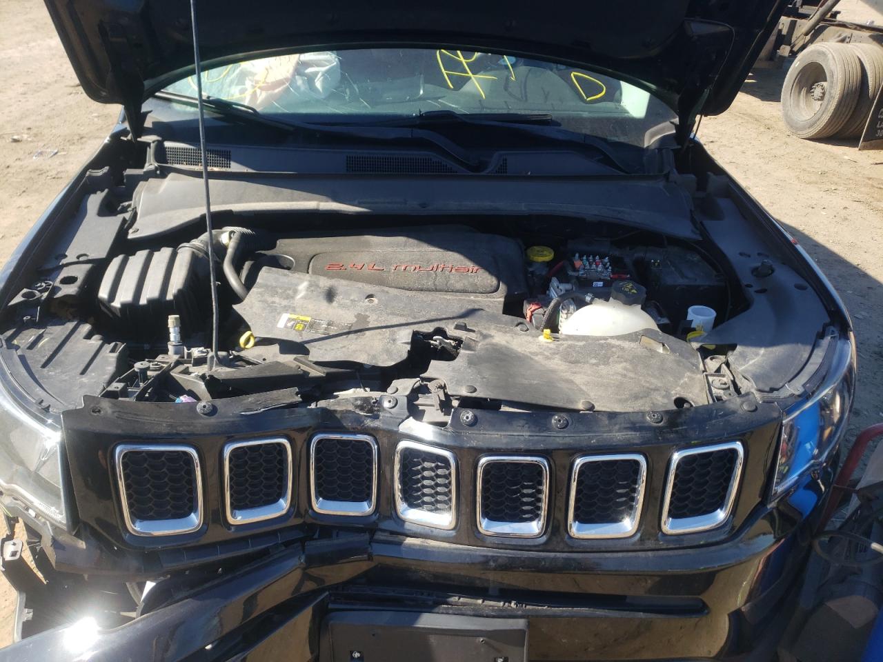 Photo 7 from auction – 2018 JEEP COMPASS LA with VIN 3C4NJCBB1JT410992