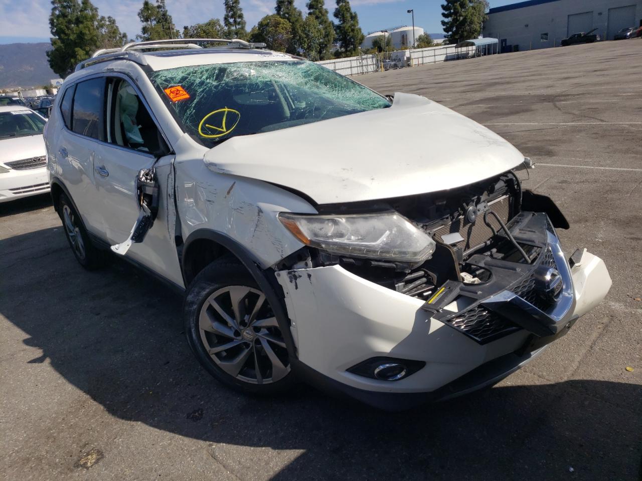 NISSAN ROGUE S 2015 with VIN 5N1AT2MT7FC861108 - Photo from auction
