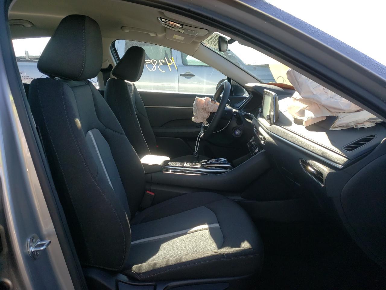 Photo 5 from auction – 2021 HYUNDAI SONATA SE with VIN 5NPEG4JA2MH129575