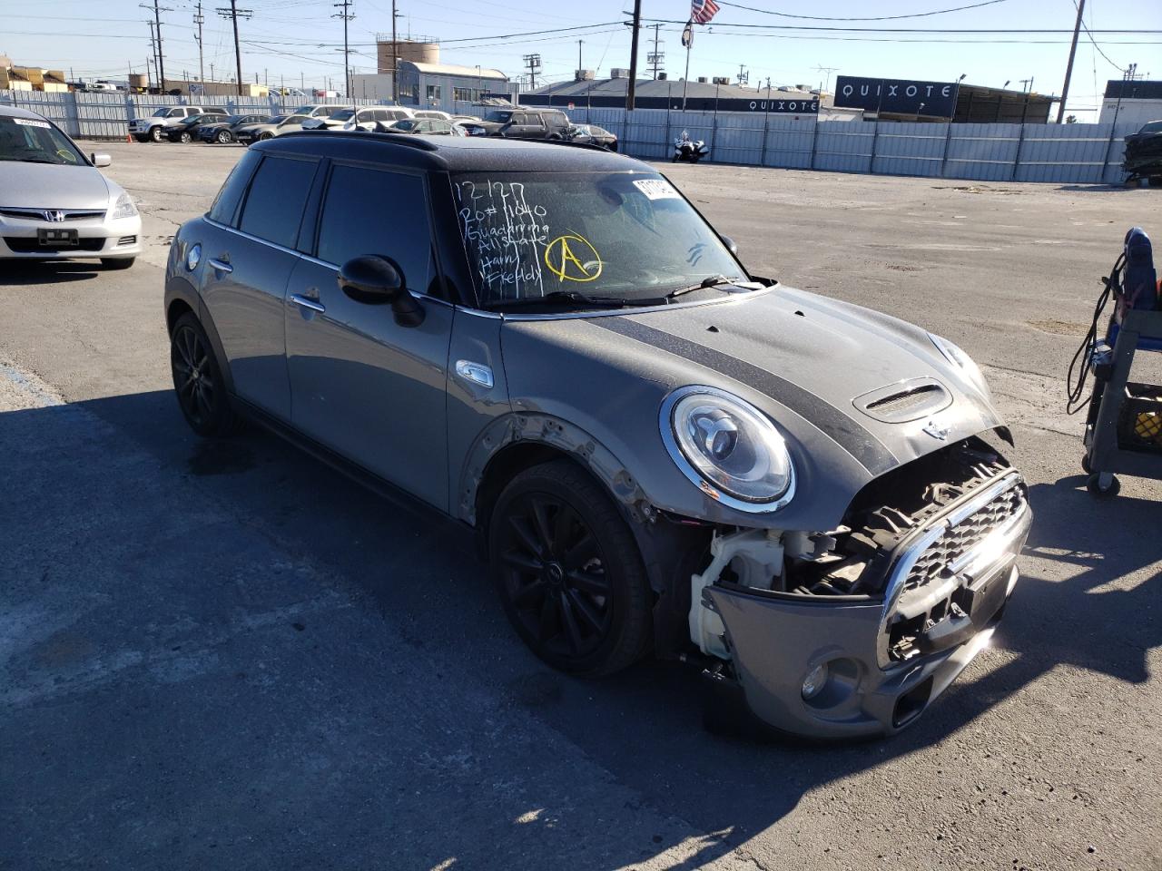 MINI COOPER S 2017 with VIN WMWXU3C32H2F49547 - Photo from auction