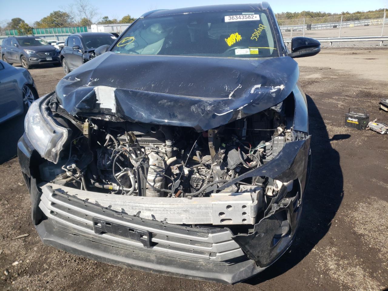 Photo 9 from auction – 2018 TOYOTA HIGHLANDER with VIN 5TDJZRFH7JS558647
