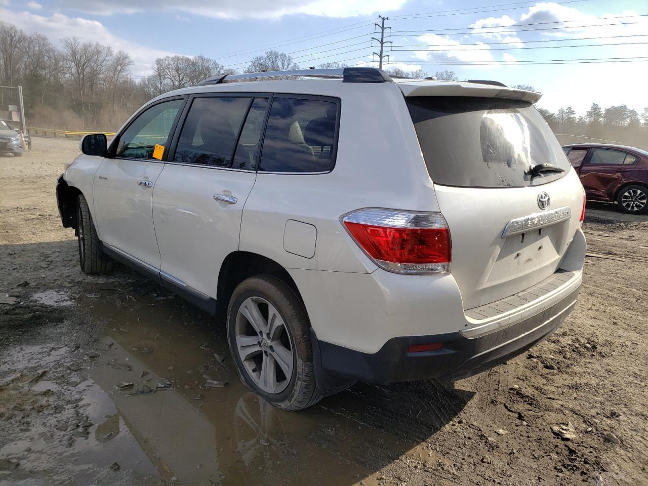 Photo 3 from auction – 2013 TOYOTA HIGHLANDER with VIN 5TDDK3EH3DS233224