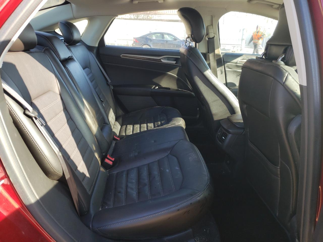 Photo 6 from auction – 2014 FORD FUSION SE with VIN 1FA6P0HD4E5385592