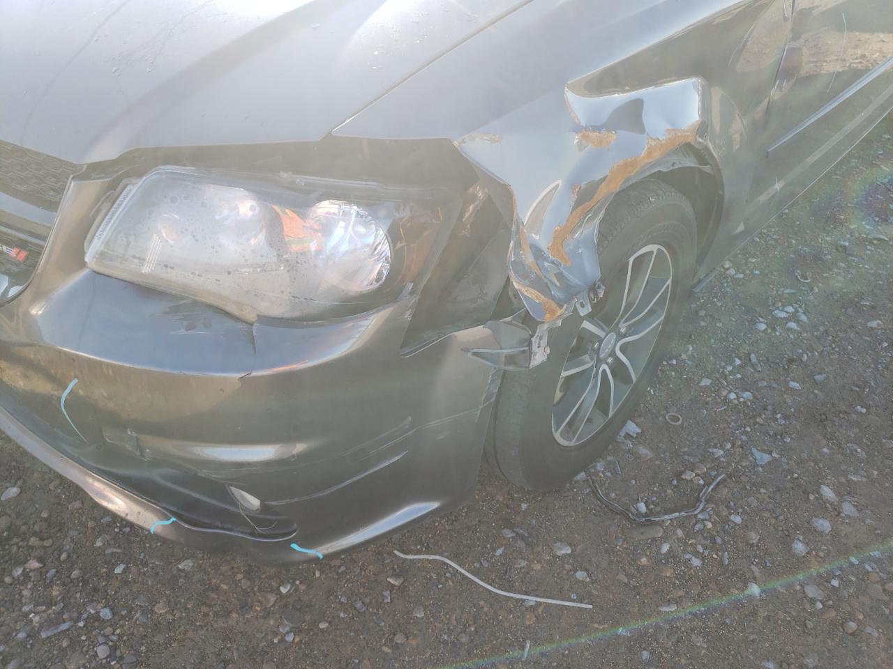 Photo 9 from auction – 2015 DODGE GRAND CARA with VIN 2C4RDGEG1FR682590