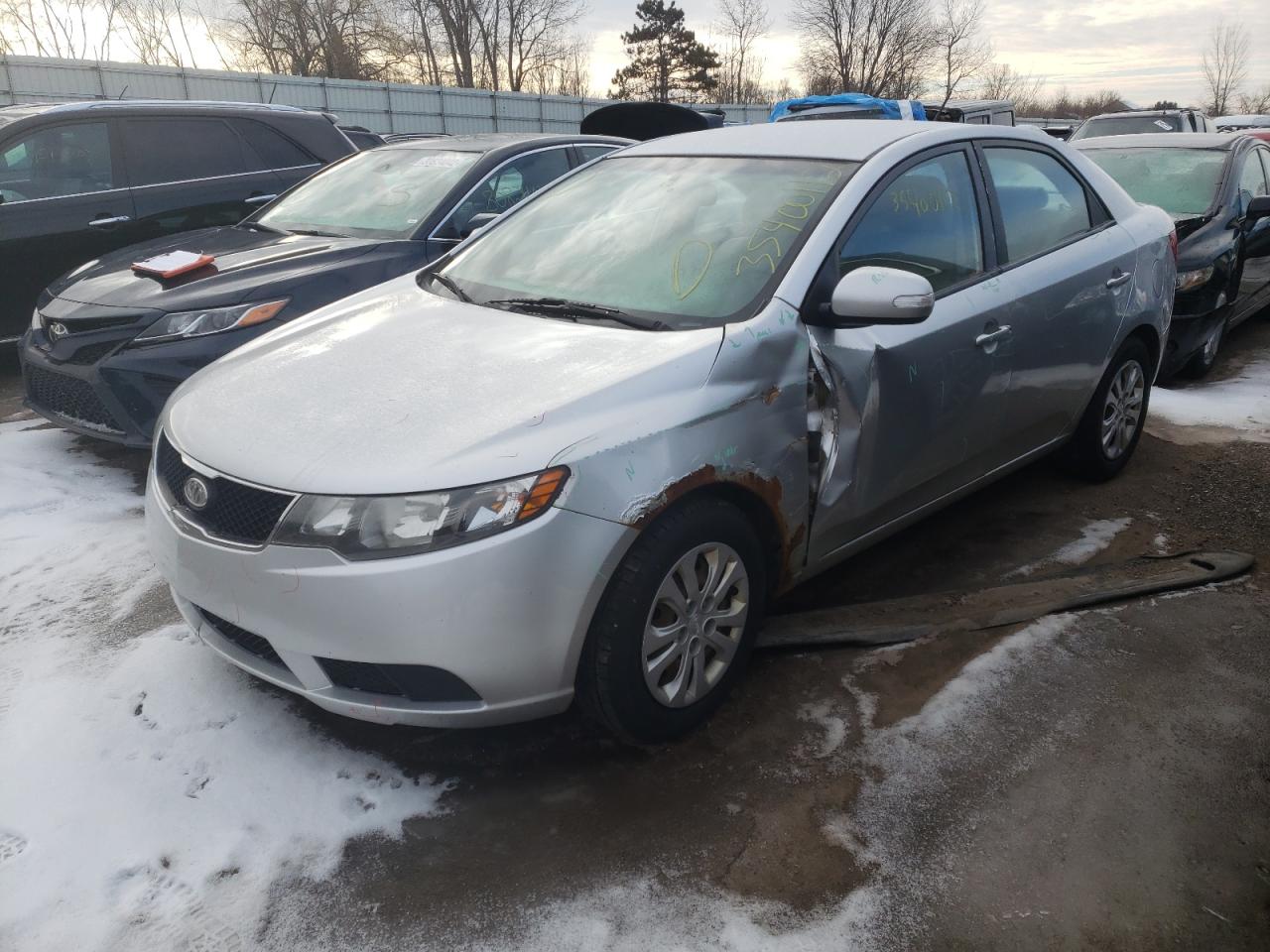 Photo 2 from auction – 2010 KIA FORTE EX with VIN KNAFU4A21A5862425