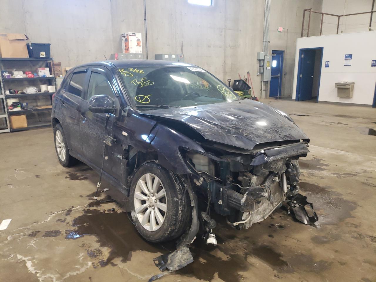 MITSUBISHI OUTLANDER 2011 with VIN JA4AP4AU7BZ007710 - Photo from auction
