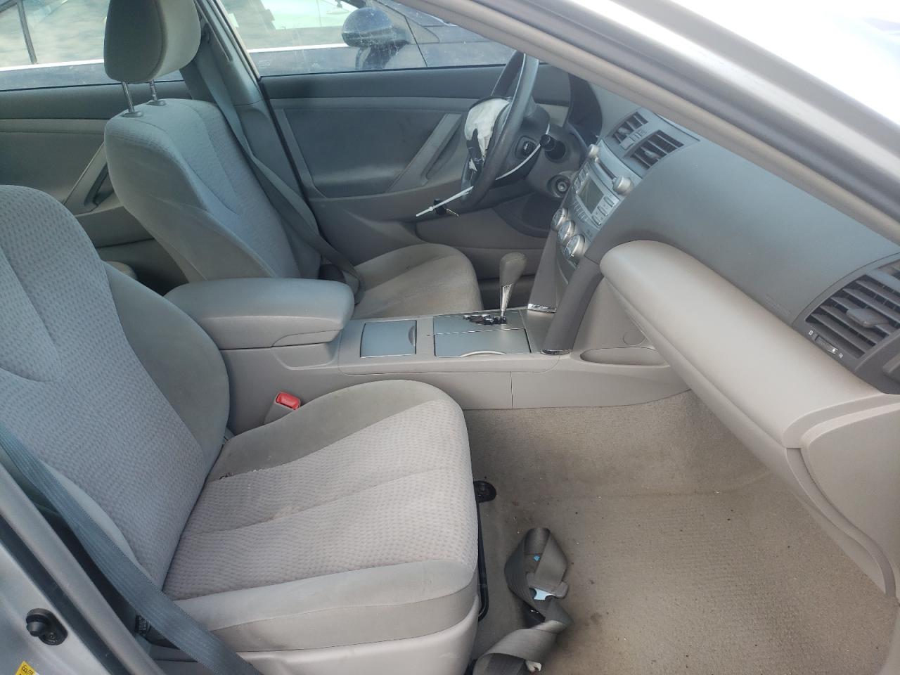 Photo 5 from auction – 2011 TOYOTA CAMRY BASE with VIN 4T4BF3EK9BR169028