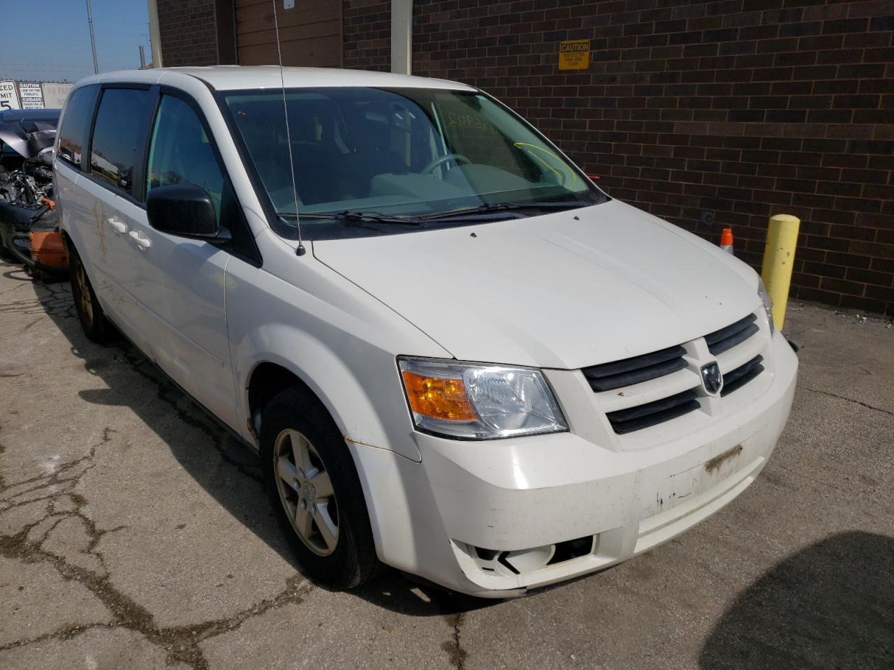 DODGE GRAND CARA 2010 with VIN 2D4RN4DE5AR498213 - Photo from auction