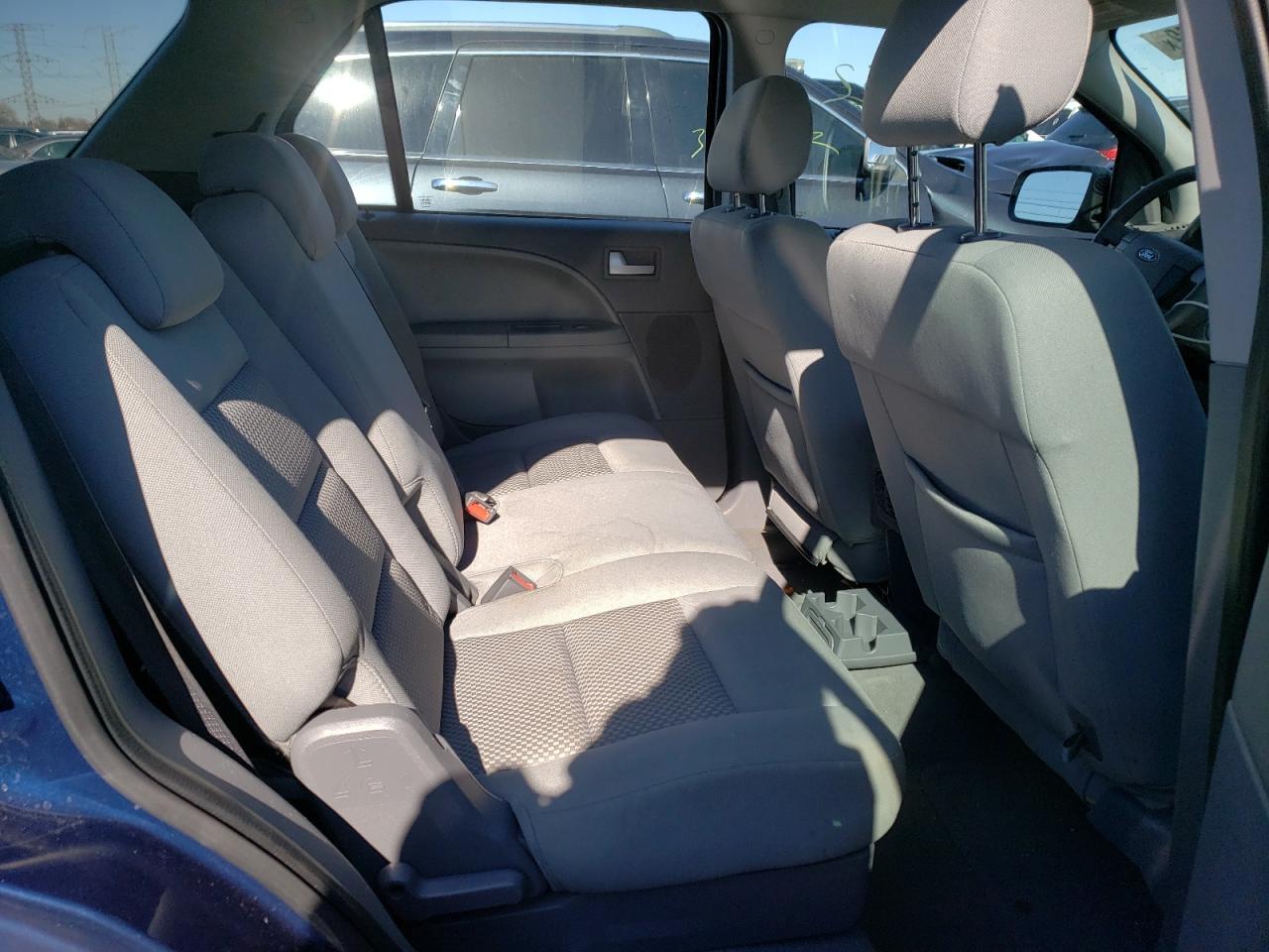 Photo 6 from auction – 2005 FORD FREESTYLE with VIN 1FMZK01185GA79873