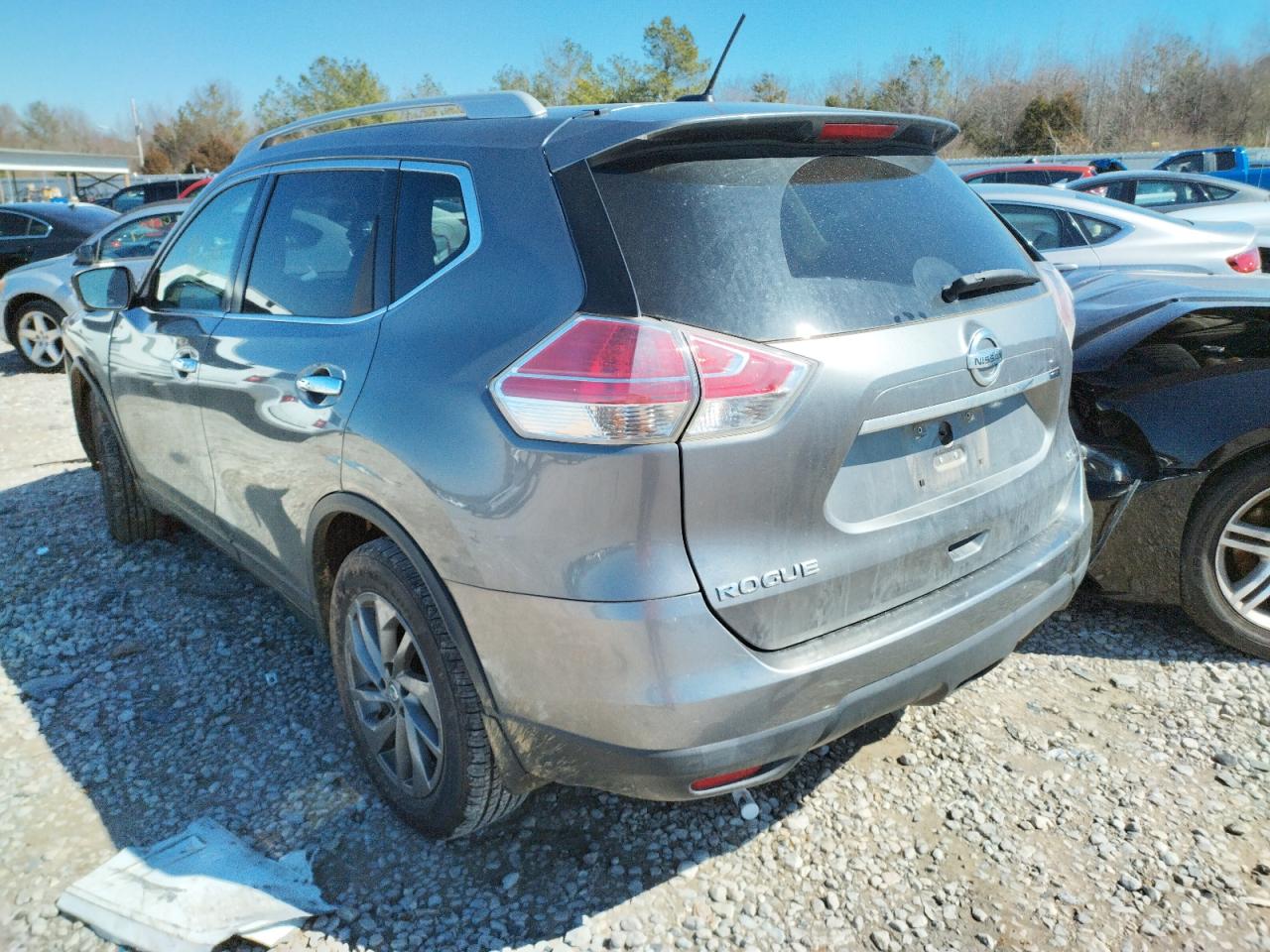 Photo 3 from auction – 2016 NISSAN ROGUE S with VIN 5N1AT2MT8GC745143