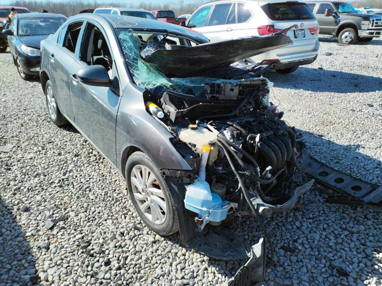 MAZDA 3 I 2012 with VIN JM1BL1V87C1658143 - Photo from auction