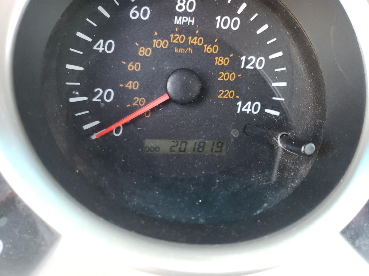 Photo 8 from auction – 2004 TOYOTA HIGHLANDER with VIN JTEEP21A340049070