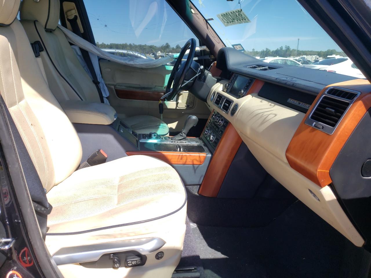Photo 5 from auction – 2009 LAND ROVER RANGE ROVE with VIN SALMF15469A306251