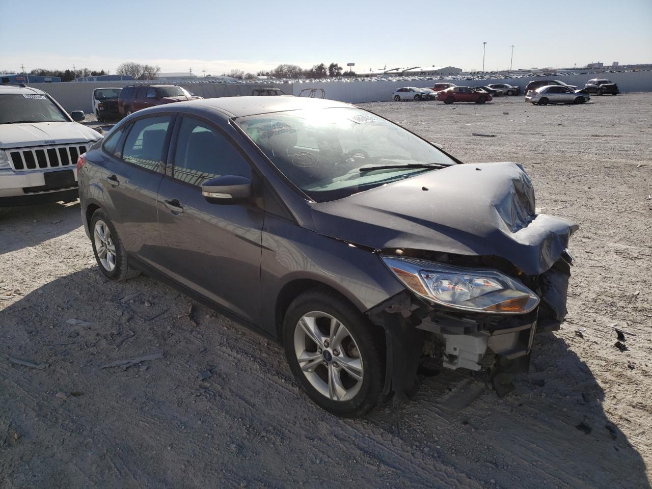 FORD FOCUS SE 2013 with VIN 1FADP3F2XDL381695 - Photo from auction