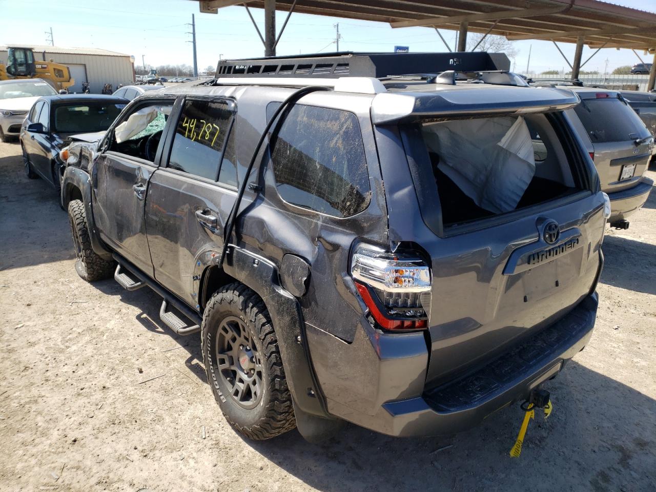 Photo 3 from auction – 2016 TOYOTA 4RUNNER SR with VIN JTEBU5JR4G5388169