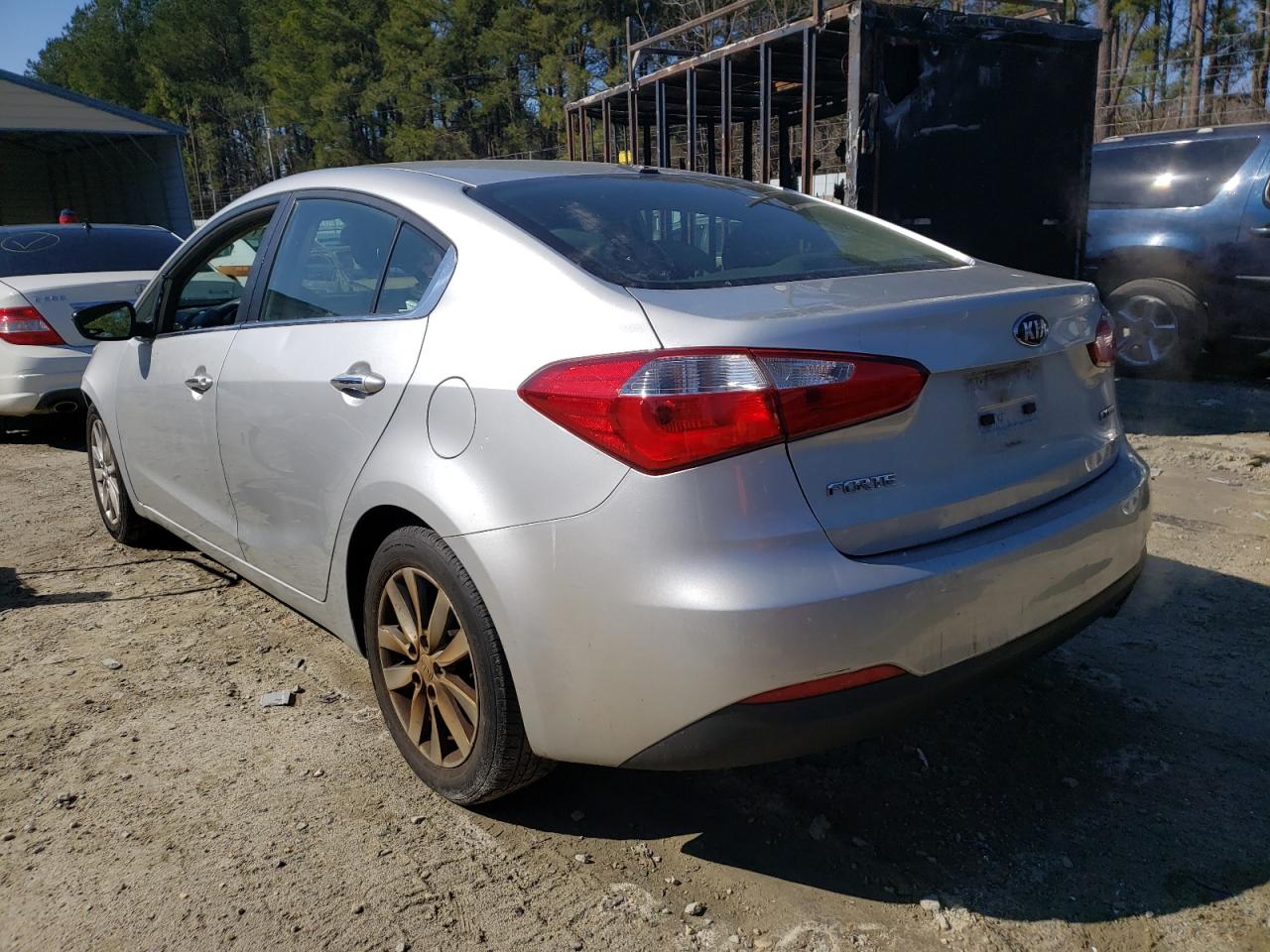 Photo 3 from auction – 2015 KIA FORTE EX with VIN KNAFX4A82F5262323