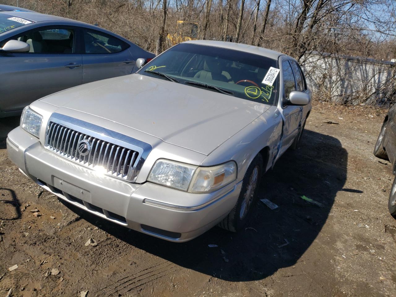 Photo 2 from auction – 2009 MERCURY GRAND MARQ with VIN 2MEHM75V89X608205