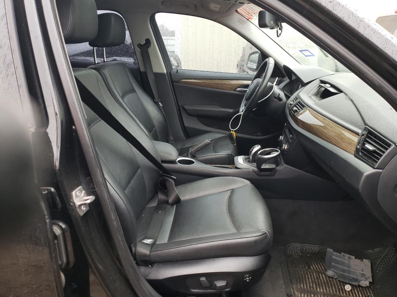 Photo 5 from auction – 2013 BMW X1 SDRIVE2 with VIN WBAVM1C52DVW41275