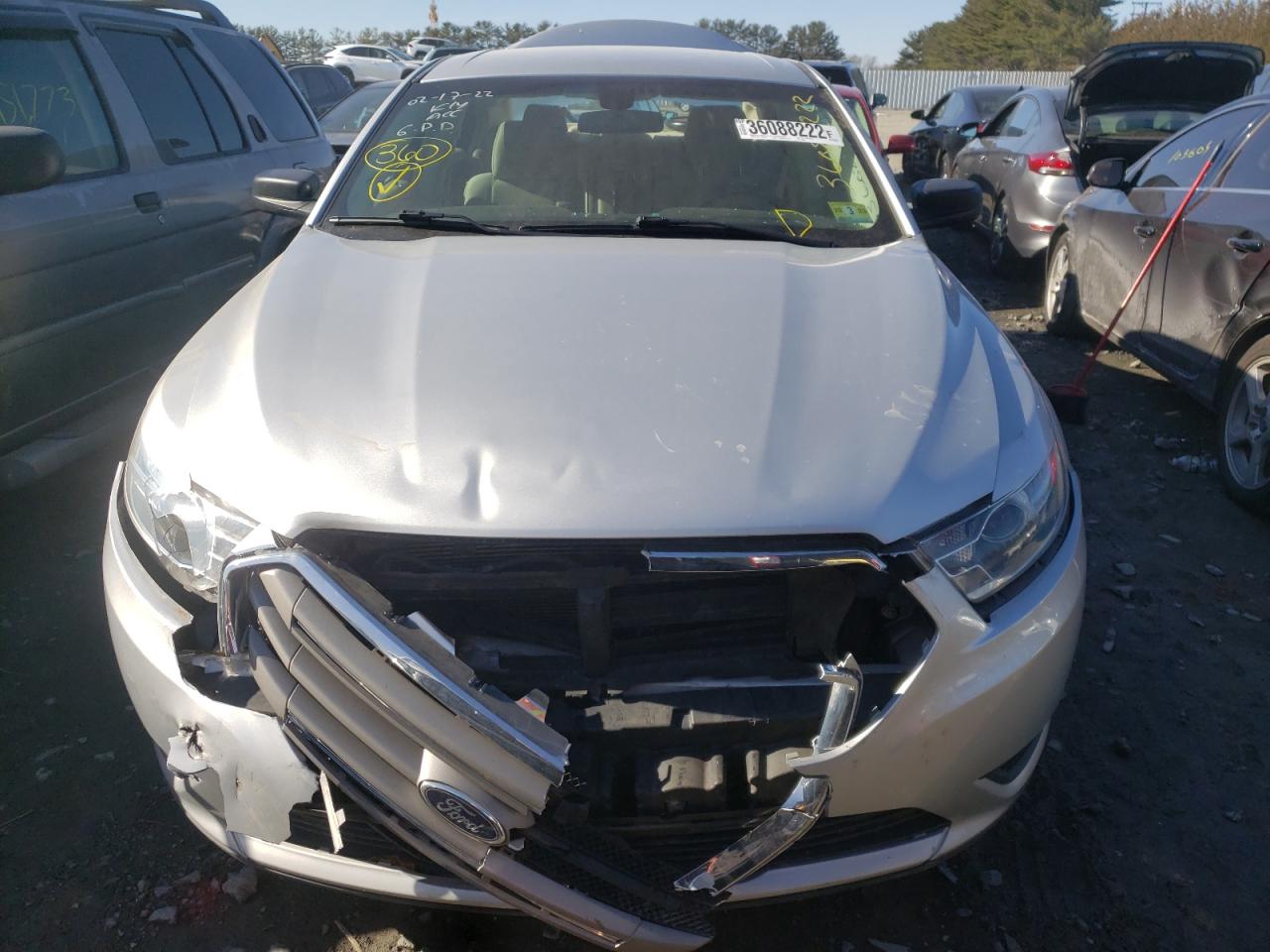 Photo 9 from auction – 2014 FORD TAURUS SE with VIN 1FAHP2D81EG154490