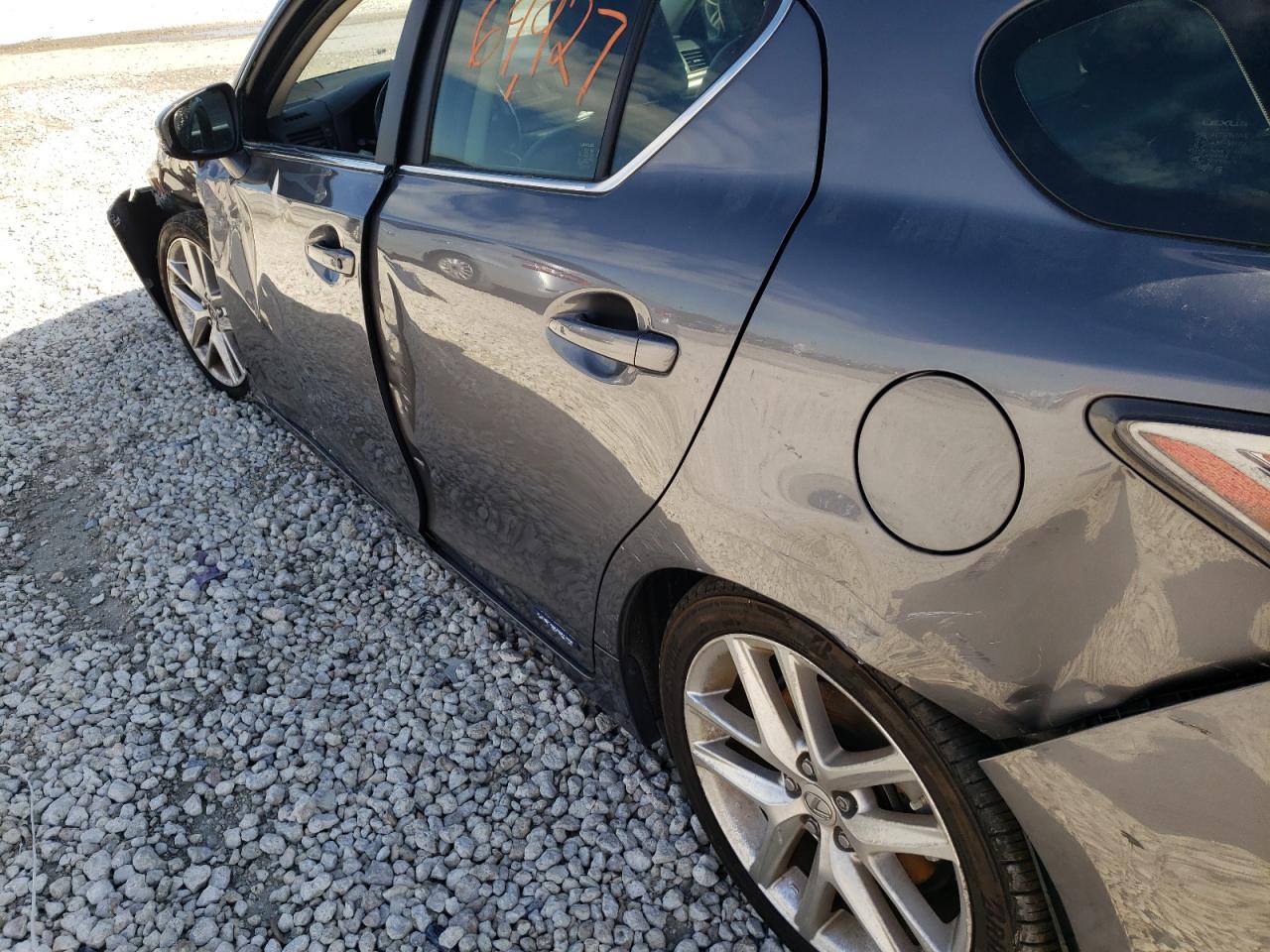 Photo 9 from auction – 2015 LEXUS CT 200 with VIN JTHKD5BH2F2233841