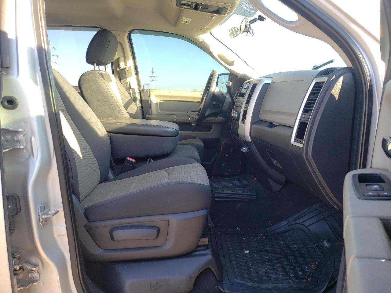Photo 5 from auction – 2011 DODGE RAM 1500 with VIN 1D7RV1GP7BS647087