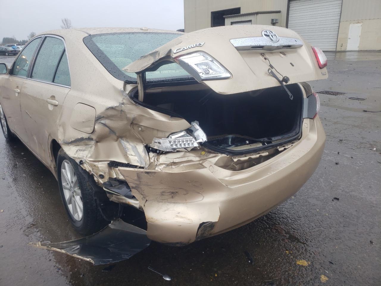 Photo 9 from auction – 2010 TOYOTA CAMRY BASE with VIN 4T1BF3EK3AU011051