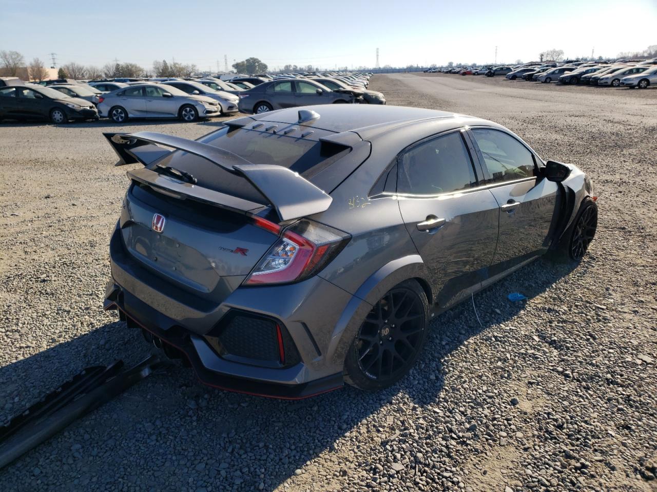 Photo 4 from auction – 2019 HONDA CIVIC TYPE with VIN SHHFK8G71KU200765