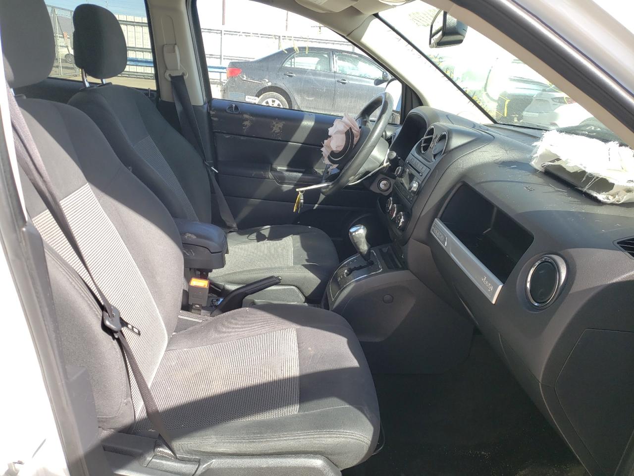 Photo 5 from auction – 2016 JEEP COMPASS SP with VIN 1C4NJDBBXGD509184