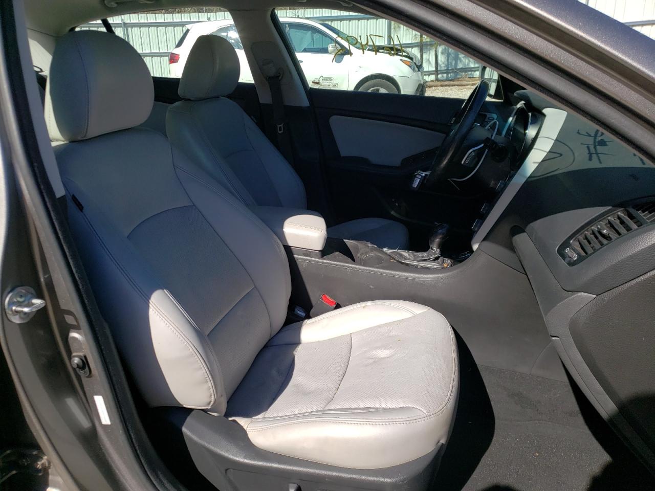 Photo 5 from auction – 2013 KIA OPTIMA SX with VIN 5XXGR4A64DG232247