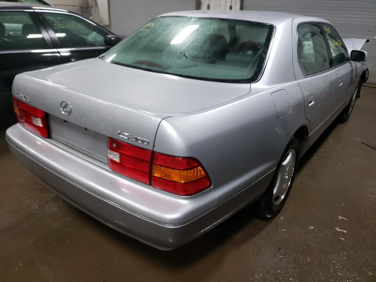Photo 4 from auction – 1999 LEXUS LS 400 with VIN JT8BH28F0X0143903