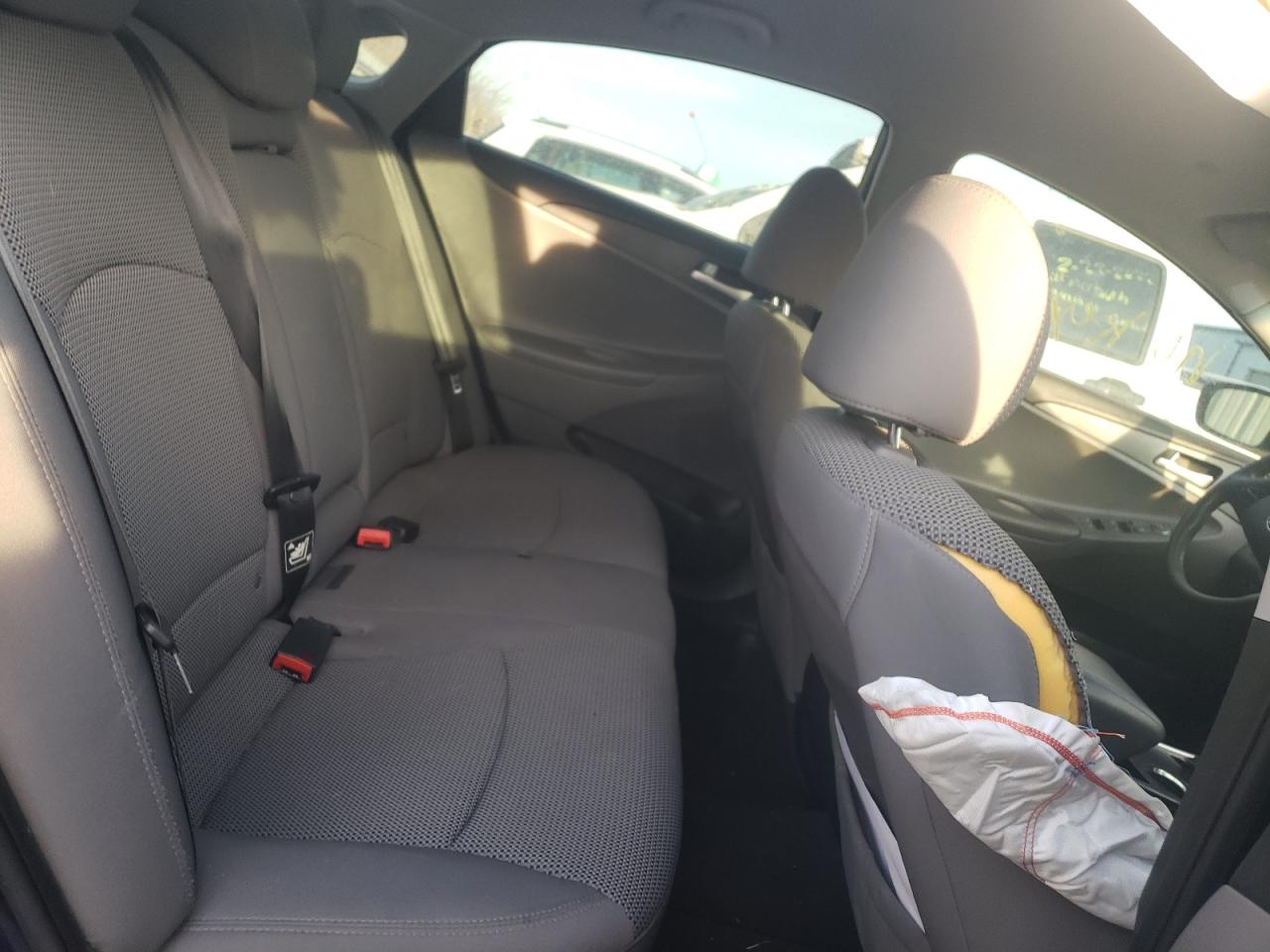 Photo 6 from auction – 2011 HYUNDAI SONATA GLS with VIN 5NPEB4AC0BH108396