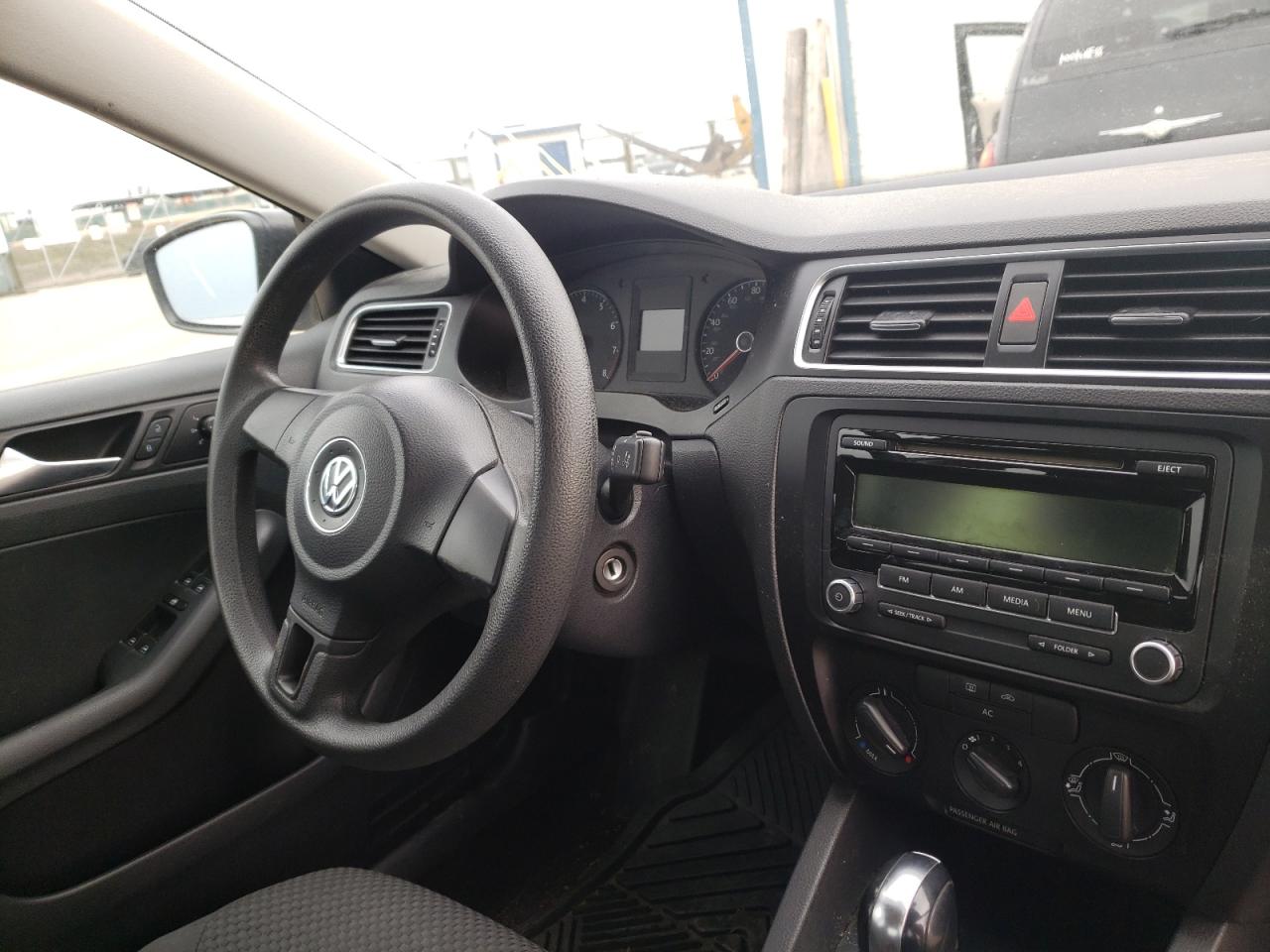 Photo 9 from auction – 2012 VOLKSWAGEN JETTA BASE with VIN 3VW2K7AJ0CM353274