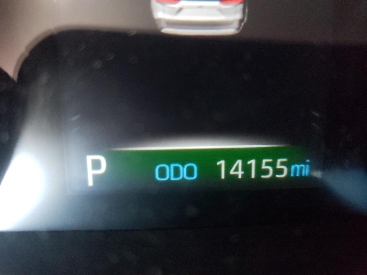Photo 8 from auction – 2019 TOYOTA RAV4 LE with VIN 2T3F1RFV7KW063142
