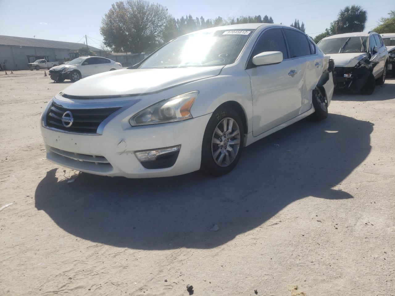 Photo 2 from auction – 2014 NISSAN ALTIMA 2.5 with VIN 1N4AL3AP4EC287153