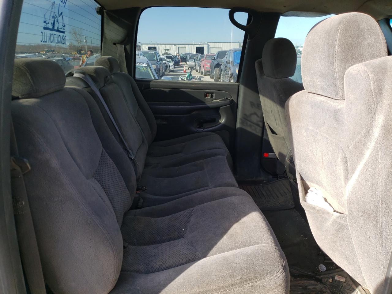 Photo 6 from auction – 2005 CHEVROLET SILVERADO with VIN 1GCHC23205F961575