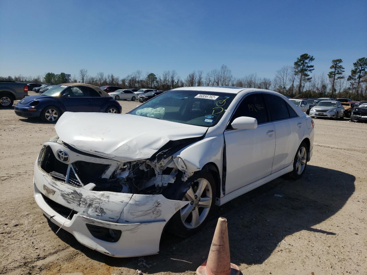 Photo 2 from auction – 2011 TOYOTA CAMRY BASE with VIN 4T1BF3EK2BU657618