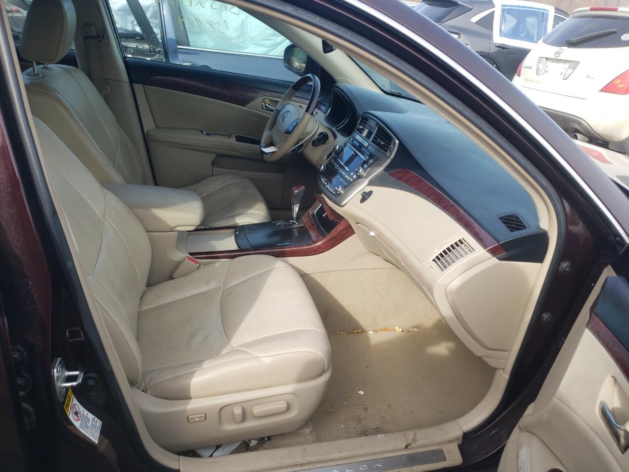 Photo 5 from auction – 2011 TOYOTA AVALON BAS with VIN 4T1BK3DB9BU398610