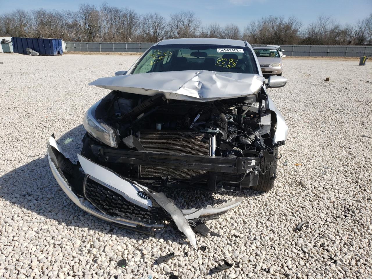 Photo 9 from auction – 2017 KIA FORTE LX with VIN 3KPFL4A78HE128929