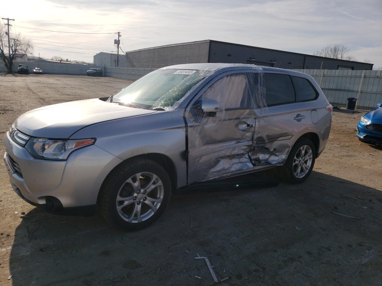 Photo 10 from auction – 2014 MITSUBISHI OUTLANDER with VIN JA4AZ3A36EZ018102