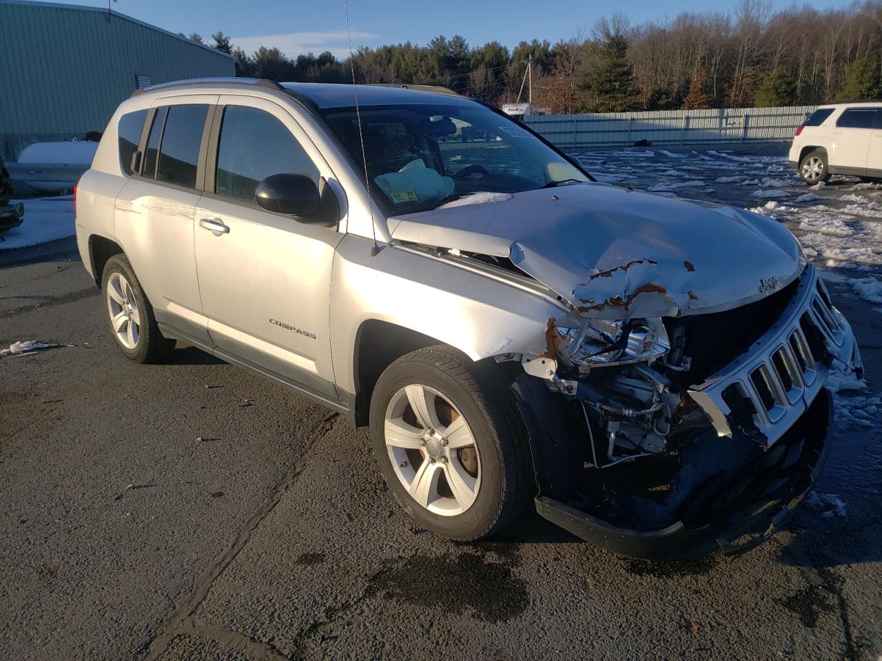 JEEP COMPASS SP 2011 with VIN 1J4NT1FB3BD221626 - Photo from auction