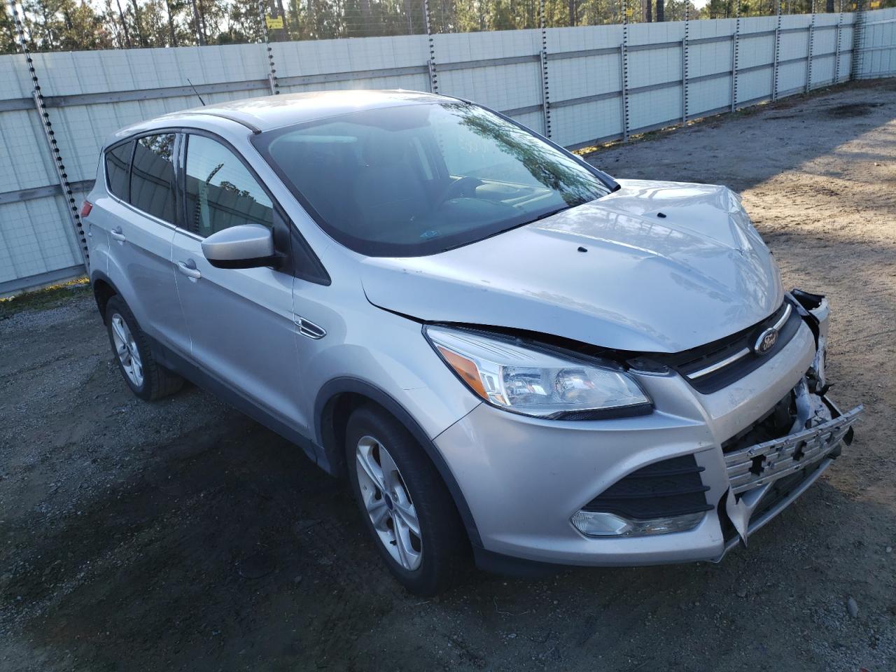 Foto 1 de la subasta – 2015 FORD ESCAPE SE con VIN 1FMCU9G95FUC72809