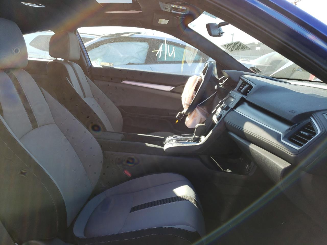 Photo 5 from auction – 2018 HONDA CIVIC LX with VIN 2HGFC4B05JH307734